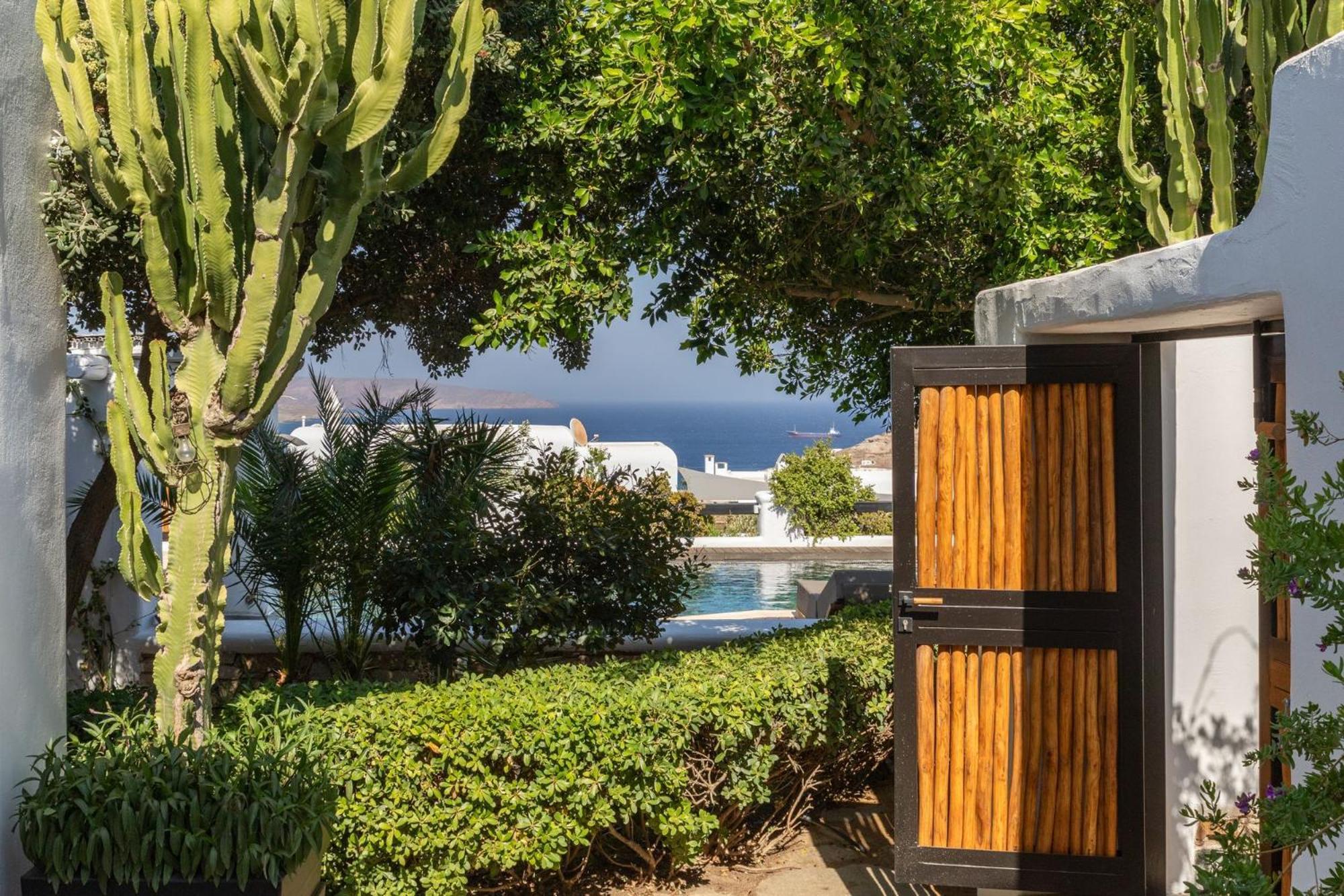 Myconian Platinum Senior & Deluxe Villas Kalafatis Exterior foto